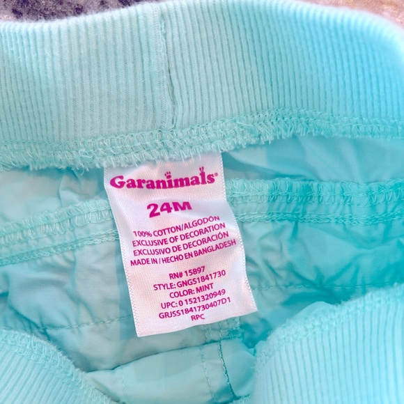 🐠Adorable and Fun 4 piece Summer Infant outfit Bundle! - Size 24 months! 🐟 - Picture 2 of 10